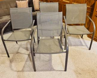 Set of 4 Like New Garden Treasures ‘Driscol’ stackable patio chairs