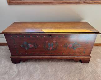 Vintage Lane cedar chest with original key