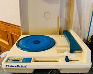 1978 Fisher Price electric turntable in working condition