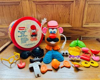 Vintage Playskool Mr. Potato Head No. 2255 with all original extras and bucket