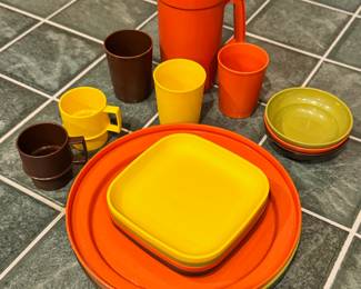 Vintage Tupperware Toys children’s picnic ware 