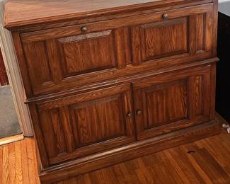 Vintage Entertainment Center for Turntable