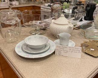 China Gardens china set, over 100 pieces.
