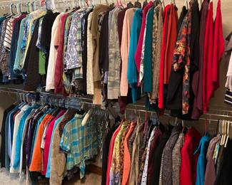 Women’s clothes sizes 8-16