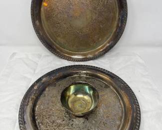 48 SilverPlatterandRogersSilversmithVeggieDipPlatter