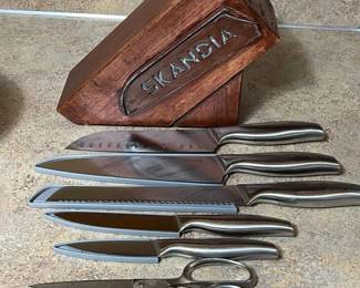 32 SkandiaKnifeSetinWusthofBlock1GerberKnife