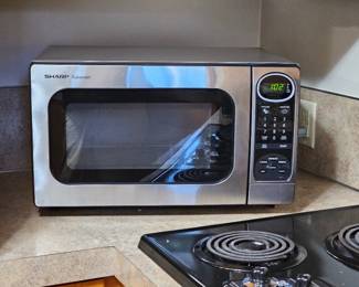 119 SharpCarouselStainlessSteelMicrowaveOven