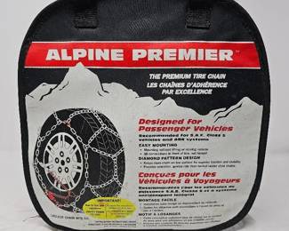 47 BrandNewSetOfPassengerVehicleTireChains