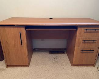 100 3DrawerDeskWithKeyboardShelfCabinet