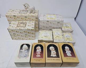 69 11PreciousMomentsFigurinesCollection