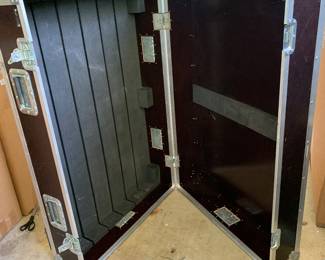 Shipping trunk for delicate items