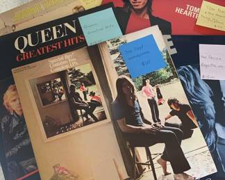 Hundreds of very good condition vintage vinyl albums from the 60s, 70s, & 80s!