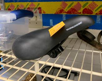 Mongoose bike seat