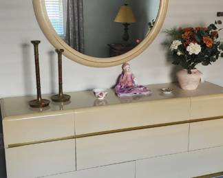 Lane Almond Mica Bedroom Set