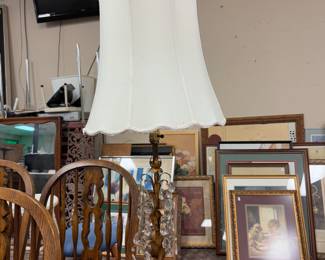 Hollywood Regency Lamp w/ prisms