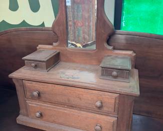 Victorian Doll Dresser