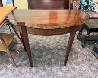 Mahogany Console table w/ urn inlay