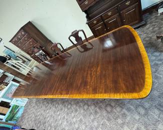 Banded Mahogany Banquet Table w/ 3 leaves by Henredon