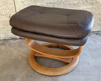villa sale stressless stool