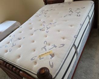 Full Beautyrest Recharge mattress & box spring