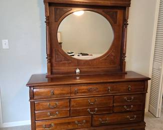 Vaughn of Virginia bedroom furniture set