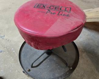 Excel ProLine rolling work seat
