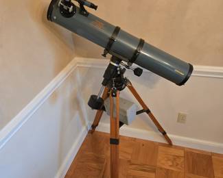 Celestron Cometron CO114 Telescope w/ wood adjustable tripod