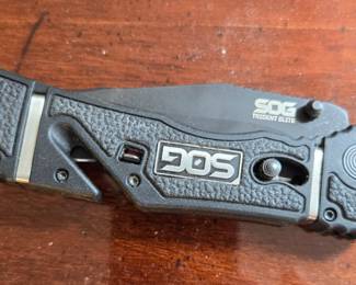 SOG Trident Elite folding knife