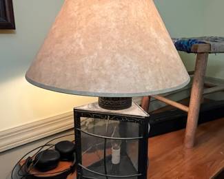 Table lamp