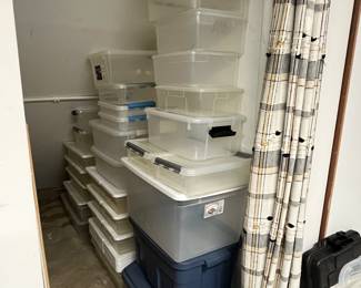 Storage bins