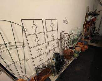 So many gardening/potted plant items!