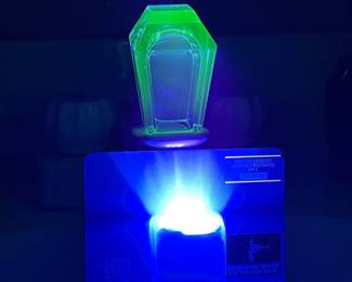 Decanter with 6 Shot Glasses Set Uranium Glass????