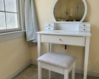 R47 - $50. Small Mirrored Vanity with Bench. Measures 28" wide x 16" deep x 29" tall. Top has some marks from use - great for a girls room! 