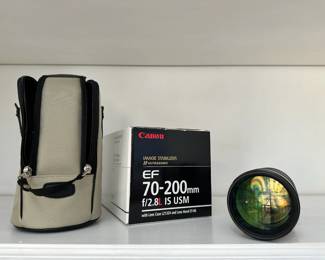 R5 - $800. Canon Ef 70-200mm f/2.8 L USM Telephoto Zoom Lens - Great Condition! Includes Canon Tripod Mount Ring, Canon Lens Case (LZ1324) with Strap, and Canon Front and Rear Lens Caps