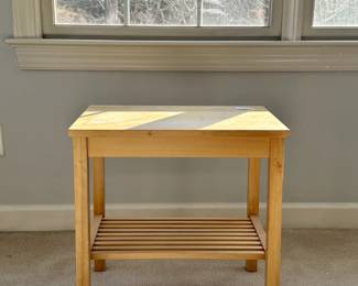 R56 - $25. Single Side Table. Measures 21.5" wide x 15" deep x 22" tall. 