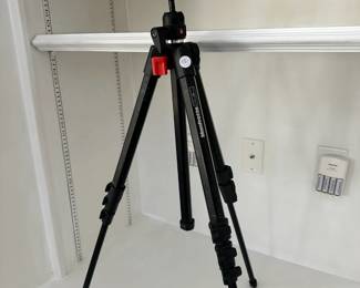 R9 - $50. Manfrotto Tripod (725B)