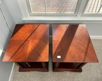 R26 - $125. PAIR of Thomasville Side Tables. Measures 27" wide x 23" deep x 24" tall. Very gently used! Drawers slide easily.