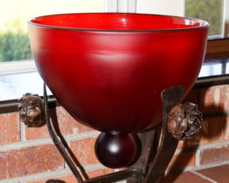 Jan Barboglio "Clarity" bowl on rose stand