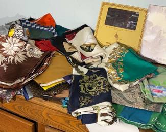 Scarves Vera and more