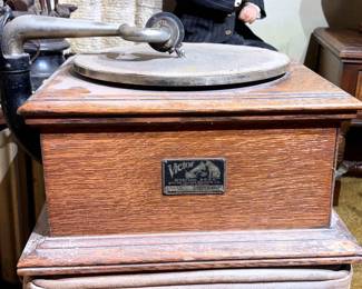 Victor Victrola VVVI