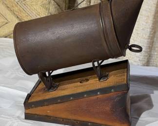 Antique Woodsman famous BeeWare Smoker