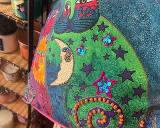 LAUREL BURCH TOTE  