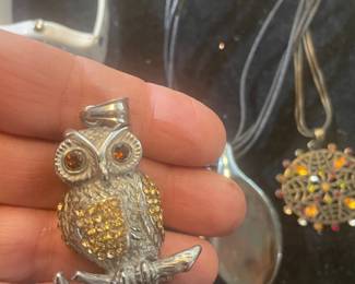 retro owl pendant 