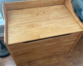 wood chest 