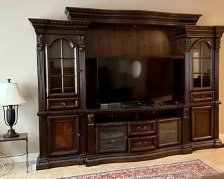 Bella 4 piece Estate Wall