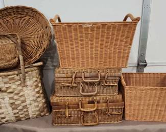 Mystery Lot Of Baskets 