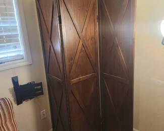 3 panel wood room divider