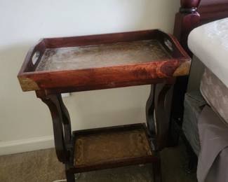 Wood tray top side table