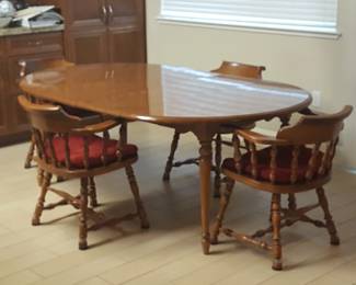 Ethan Allen Dining Table and 4 Captains Chairs