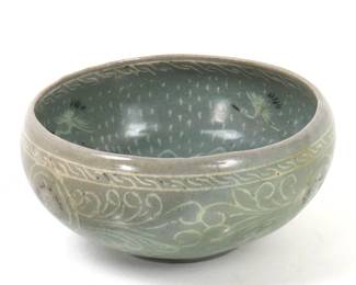 Lot 5 Gorgeous Early Korean Celadon Crackle Glazed Bowl, Cranes